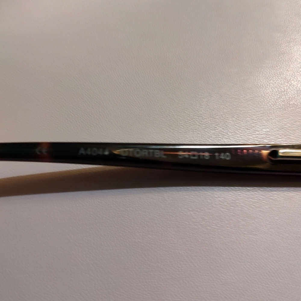 No brand men's tortoise glasses